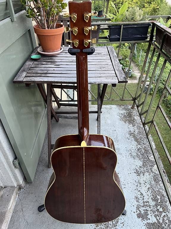 Yamaha Strumenti musicali: Yamaha FG-335 Westerngitarre – Usato da zürich venduto da marcaomm 1