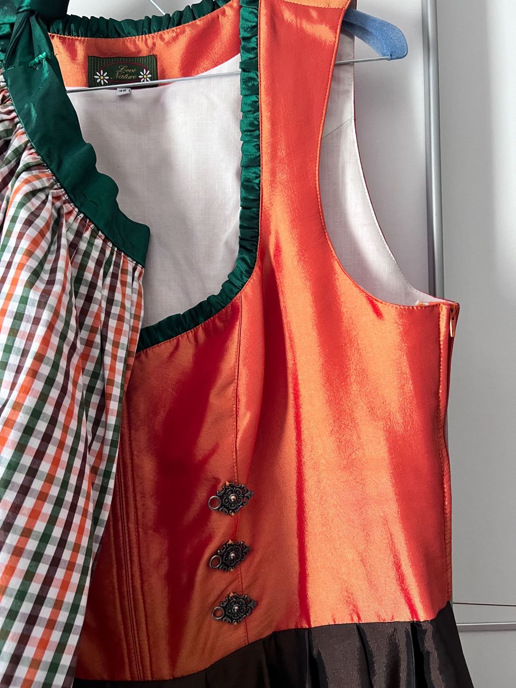 Vestiti: Trachtenkleid Gr. 46  top Zustand – Usato da Unterterzen venduto da syllalex 1