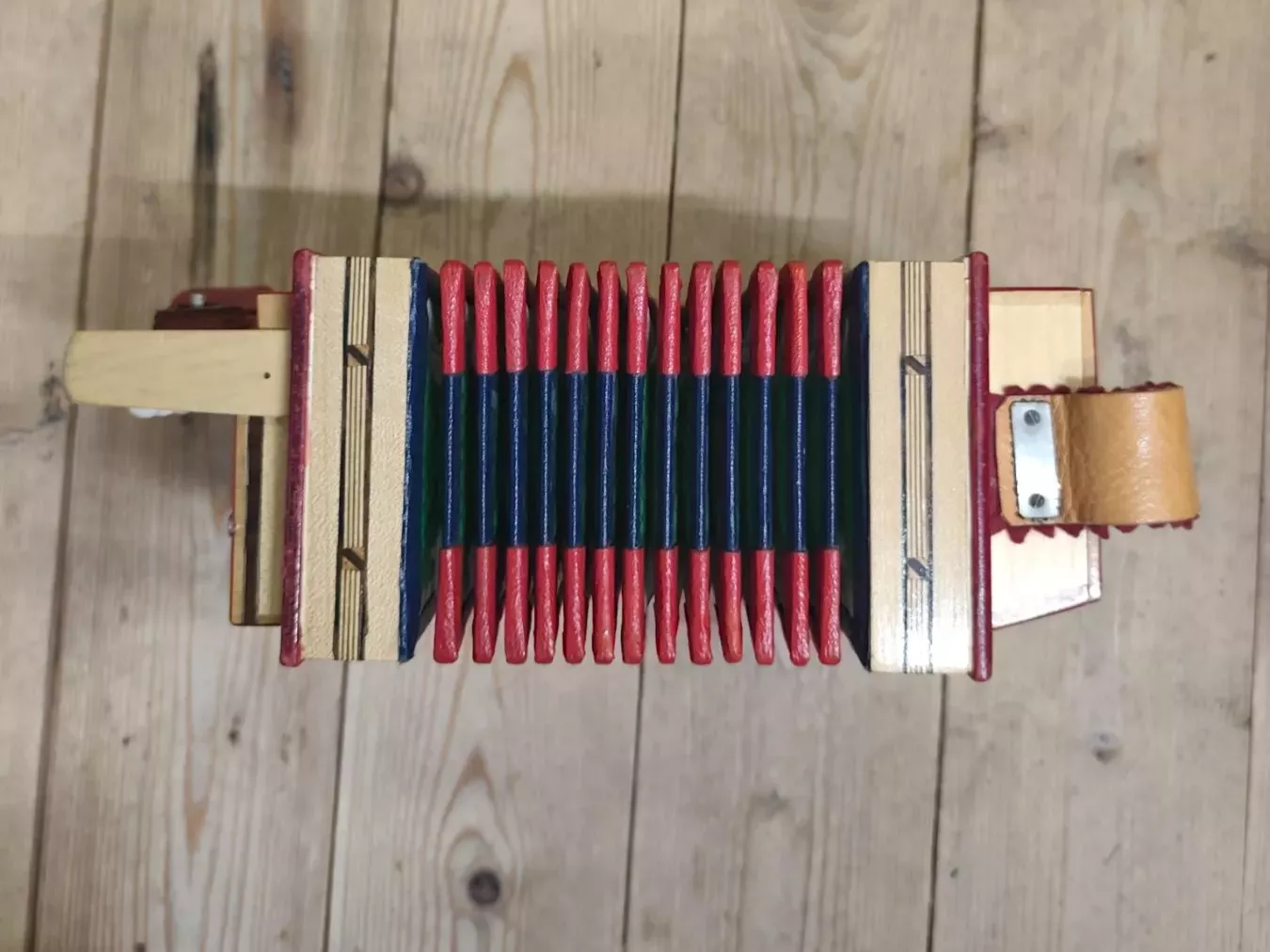Strumenti musicali: Langnauerli Schwyzerörgeli Handorgel – Usato da Goldswil b. Interlaken venduto da troedlermarkt-goldsw 2