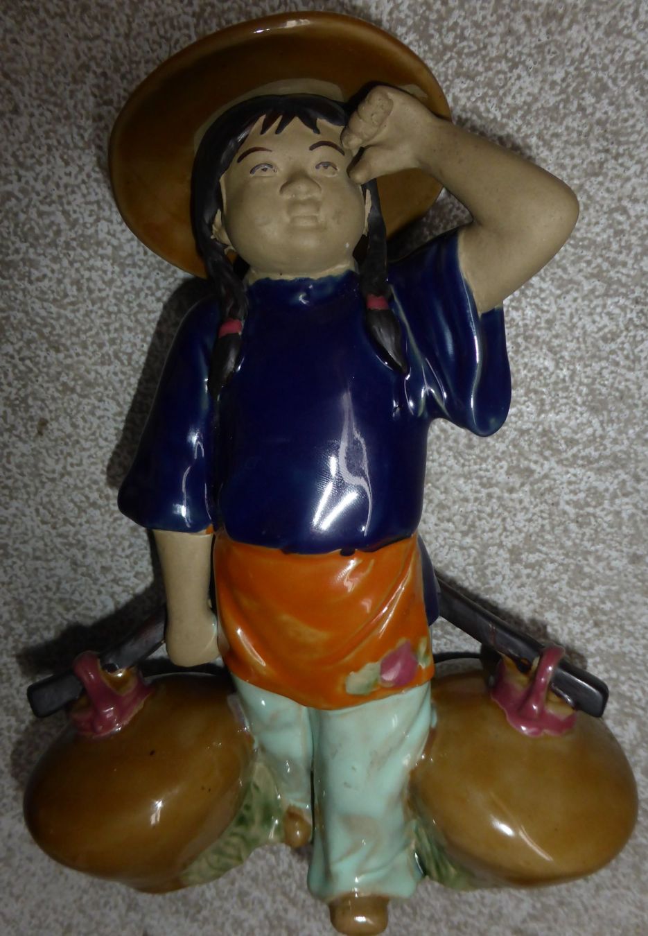 Sculture & Statue: ANTIKE MONGOLISCHE -WASSERTRÄGERIN,-21,5 SELADON--KERAMIK – Usato da Zürich venduto da tritonis 3