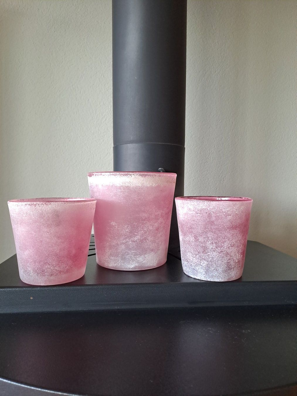 Alle Dekorationen: Windlichter rosa aus massivem gefrostetem Glas, 3-er Set – Gebraucht aus Volketswil von ronbons