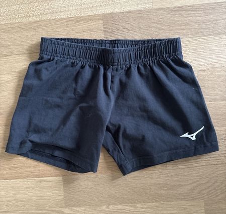 neuwertige Mizuno Volleyballshorts schwarz
