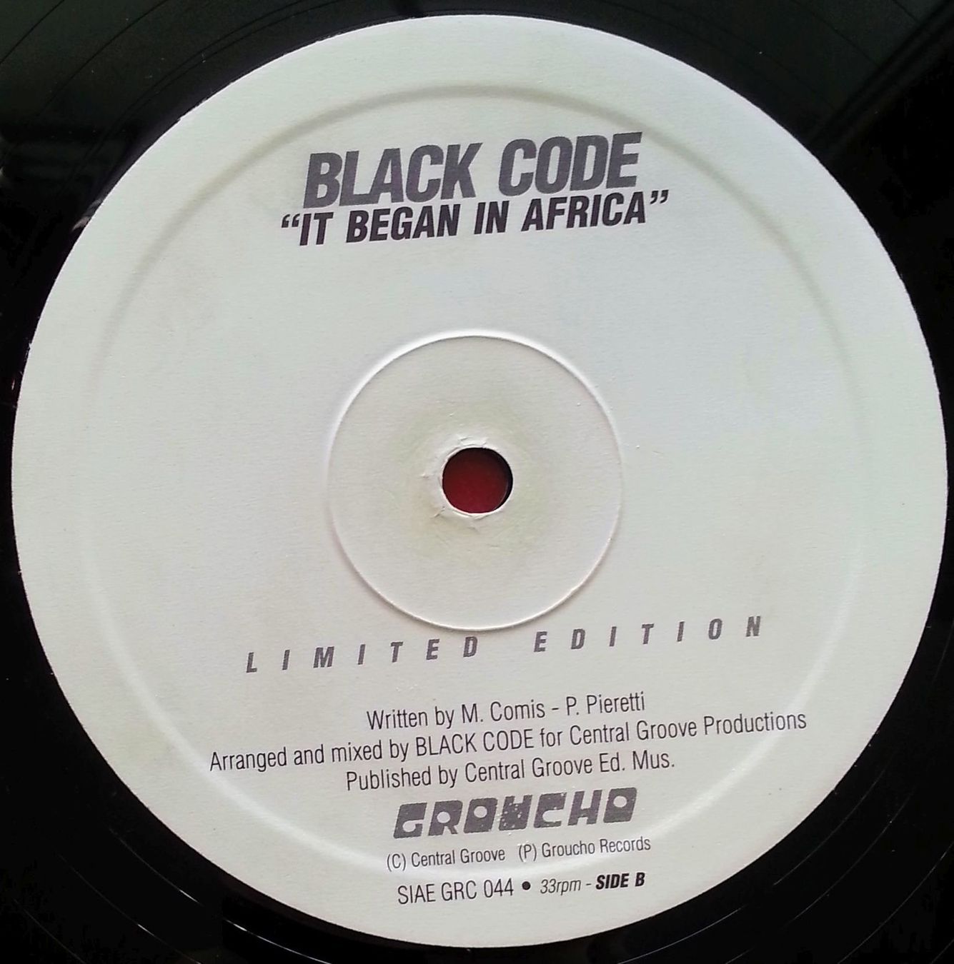 Vinyles: LP Vinyl (2x): GROUCHO - BLACK CODE & MARK T – D'occasion à Oberriet SG par ganesh435 3