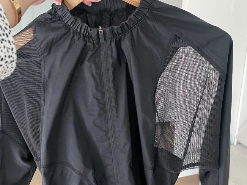 Lululemon Jacken: Lululemon Jacke – Gebraucht aus Bazenheid von hat_96 7