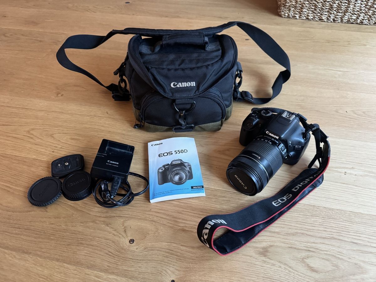 Canon Kamera: Canon EOS 550D – Gebraucht aus Pfaffhausen von vige88