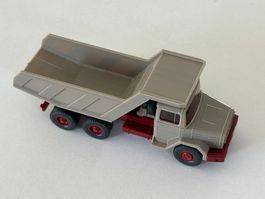 1/87  "MAGIRUS DEUTZ"  MULDENKIPPER  VON WIKING