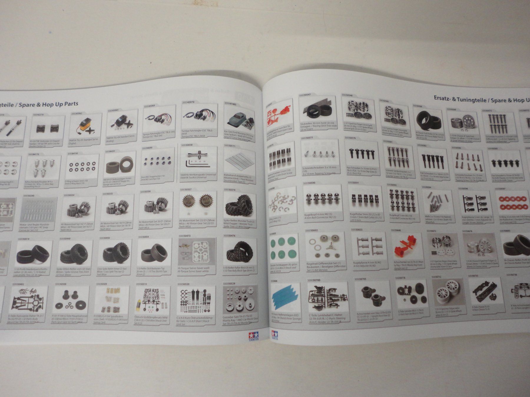 Tamiya Modellismo RC: TAMIYA RC Katalog 2024/25 DE/EN – Nuovo e nell'imballaggio originale da Horgen venduto da RcModell 4
