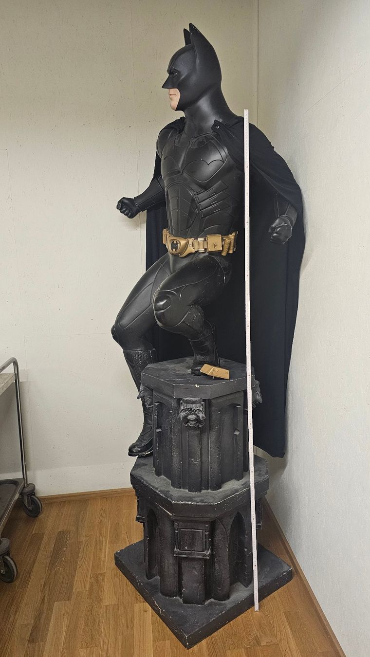 Statuette: Batman Statue - Batman Begins Lebensgross – Usato da Dorf venduto da Miner-supply 6