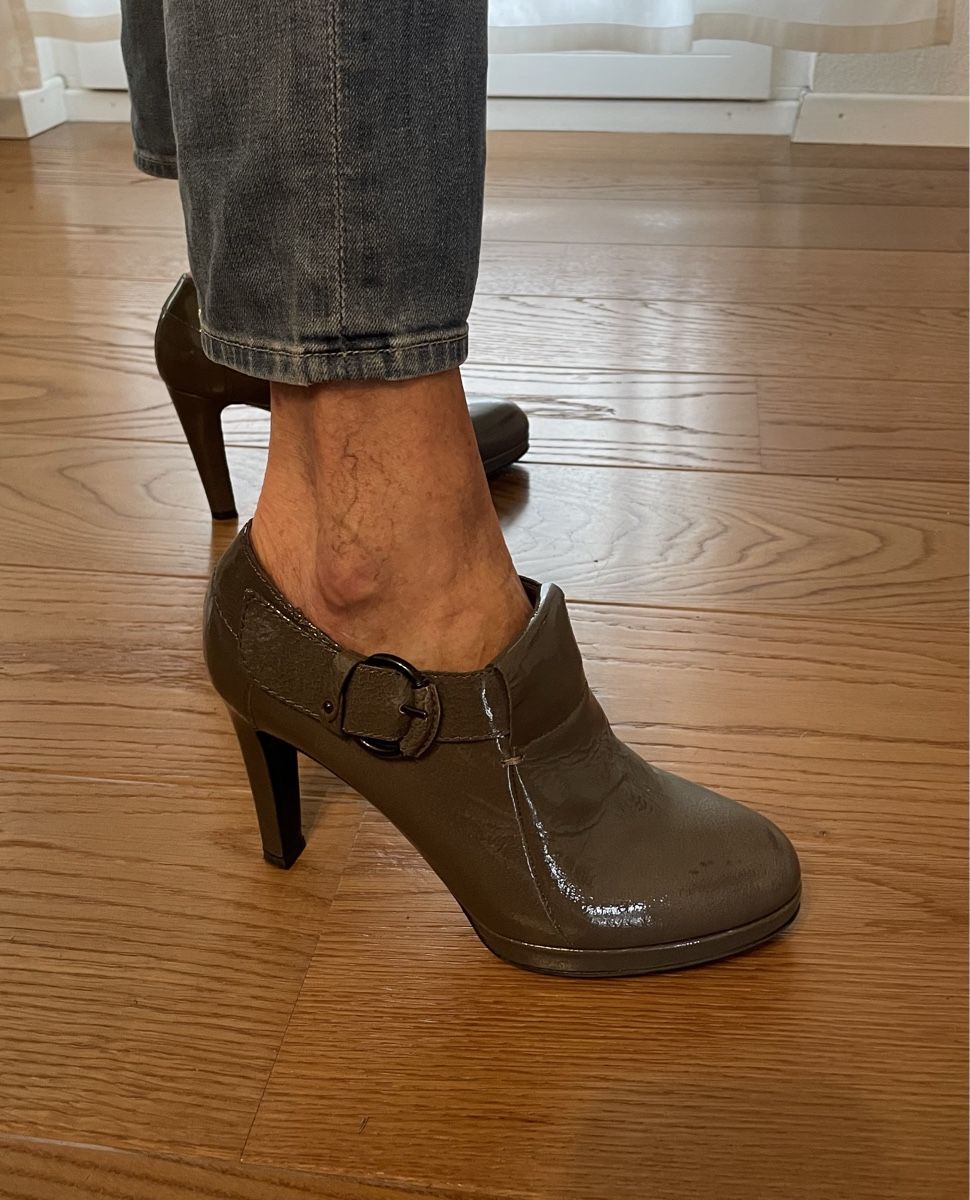 Sergio Rossi Damenschuhe: Sergio Rossi Lackleder Schuhe – Gebraucht aus Männedorf von primavera22 1