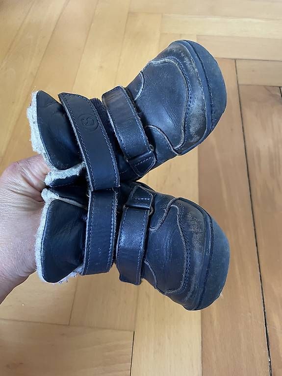 Scarpe per ragazzi: Blifestyle Gr. 23 – Usato da Schaffhausen venduto da paraula 4