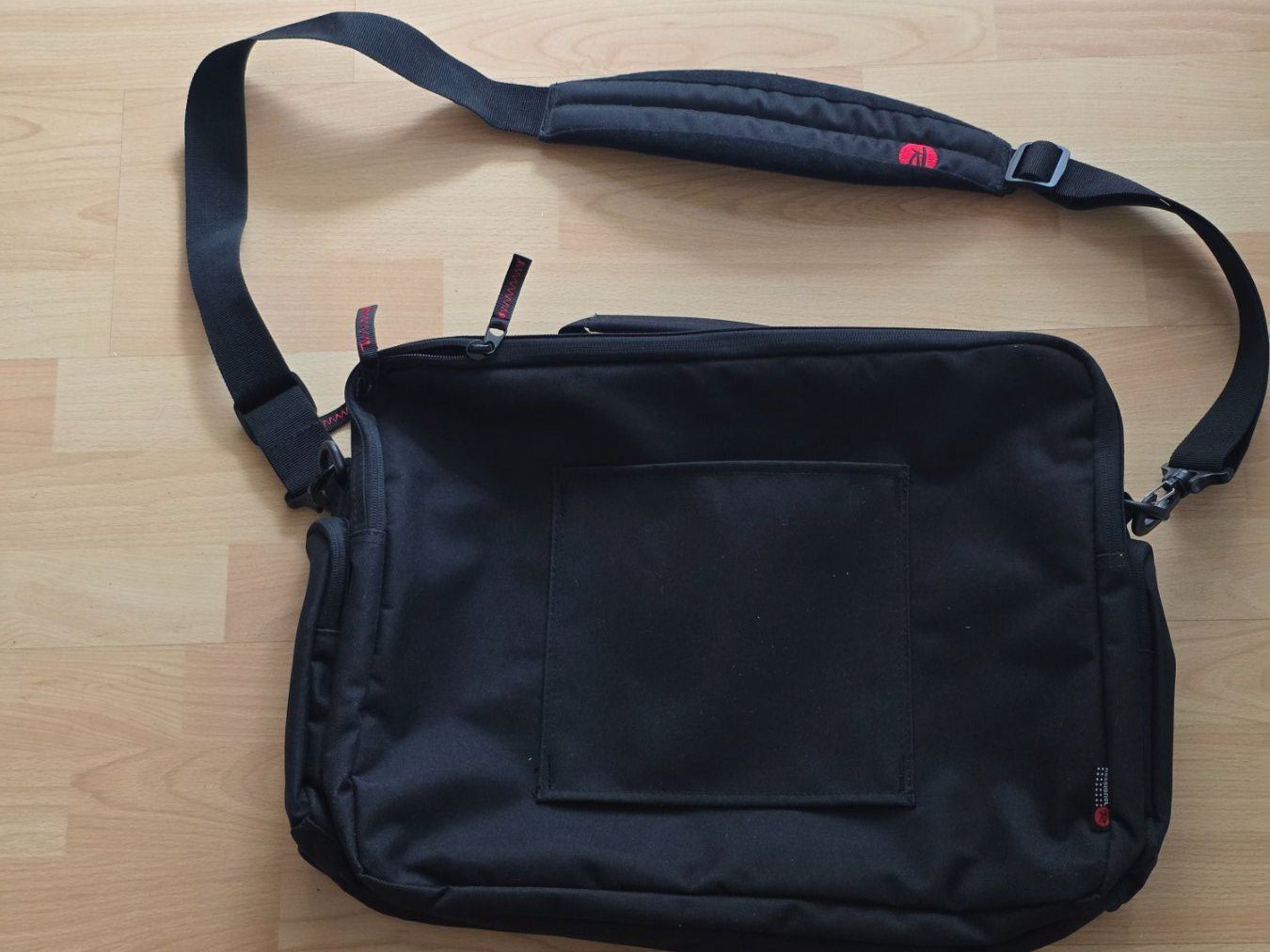 Koffer & Taschen: Notebook Tasche von Rossignol, schwarz – Neu (gemäss Beschreibung) aus Niederglatt ZH von Polobunny 1