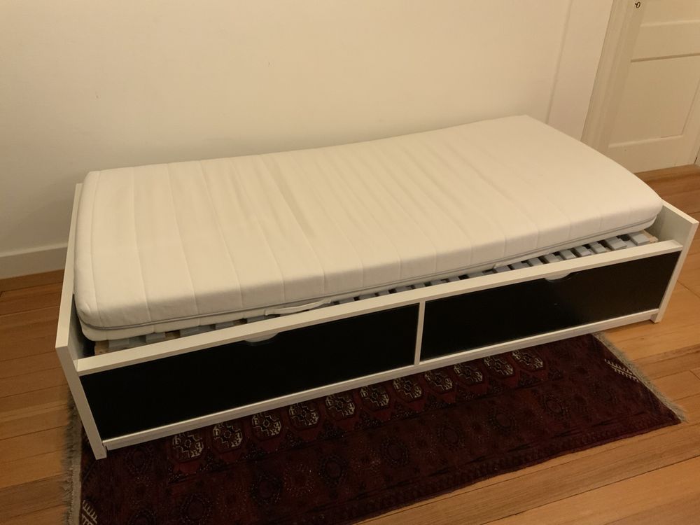Ikea FALAX Bettgestell 90x200 mit Lattenrost & Stauraum (Gebraucht) in ...