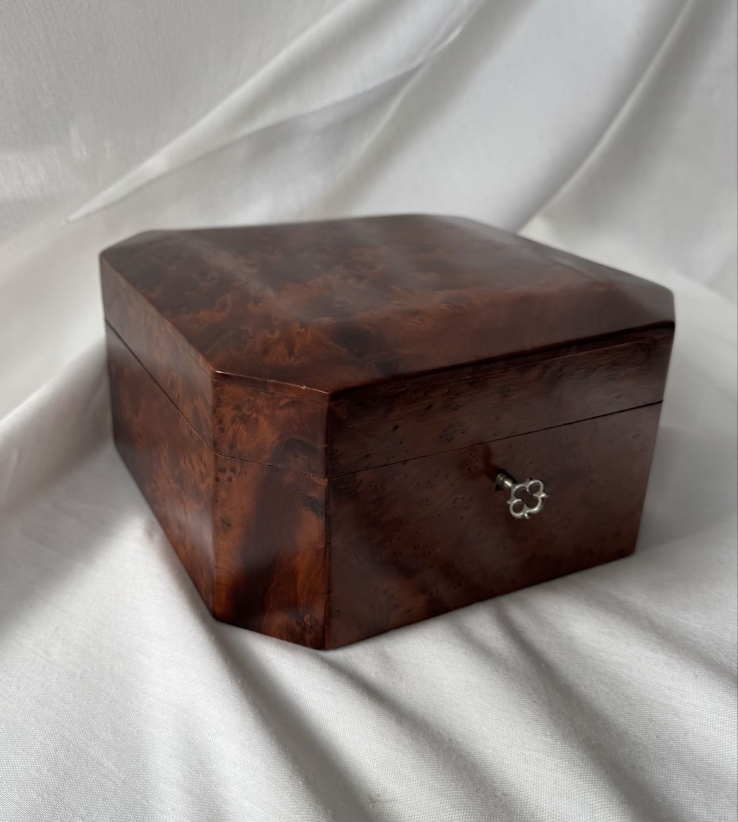 Dosen: Wooden box – Gebraucht aus Zürich von pulapula 2