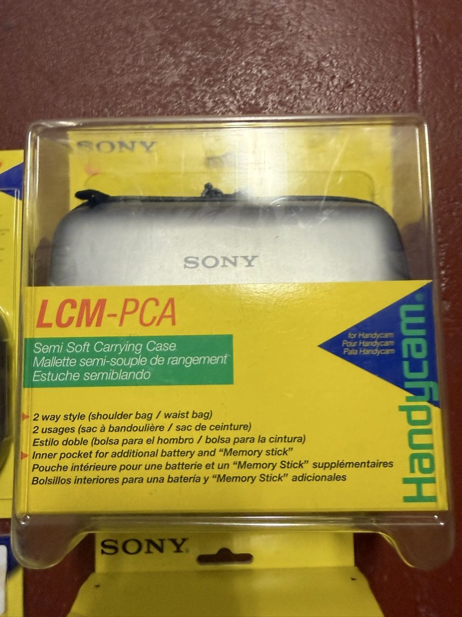 Sony Fotocamera: Sony Zubehör – Usato da Allschwil venduto da vjl_7p6r 7