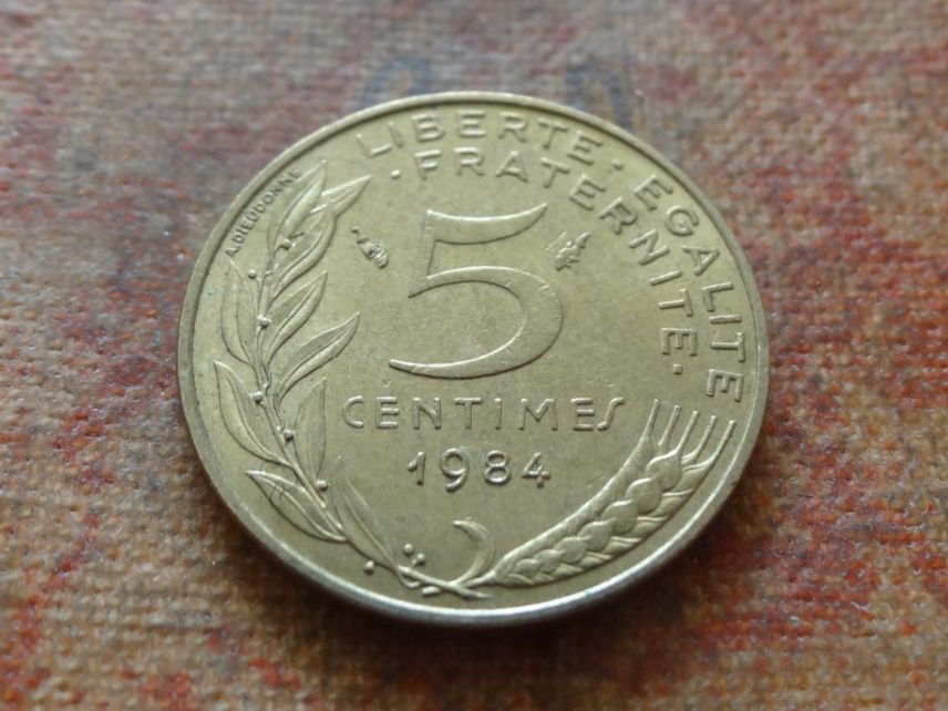 Alle Münzen: FRANCE  5 Centimes  1984 – Gebraucht aus Romanel-sur-Lausanne von Swift13