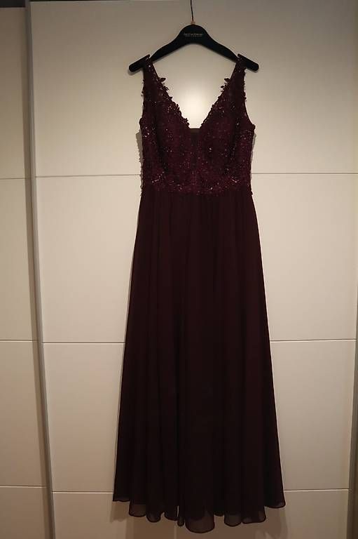Kleider: Abendkleid Farbe Brombeere – Gebraucht aus Untereggen von mic_d2tq 1