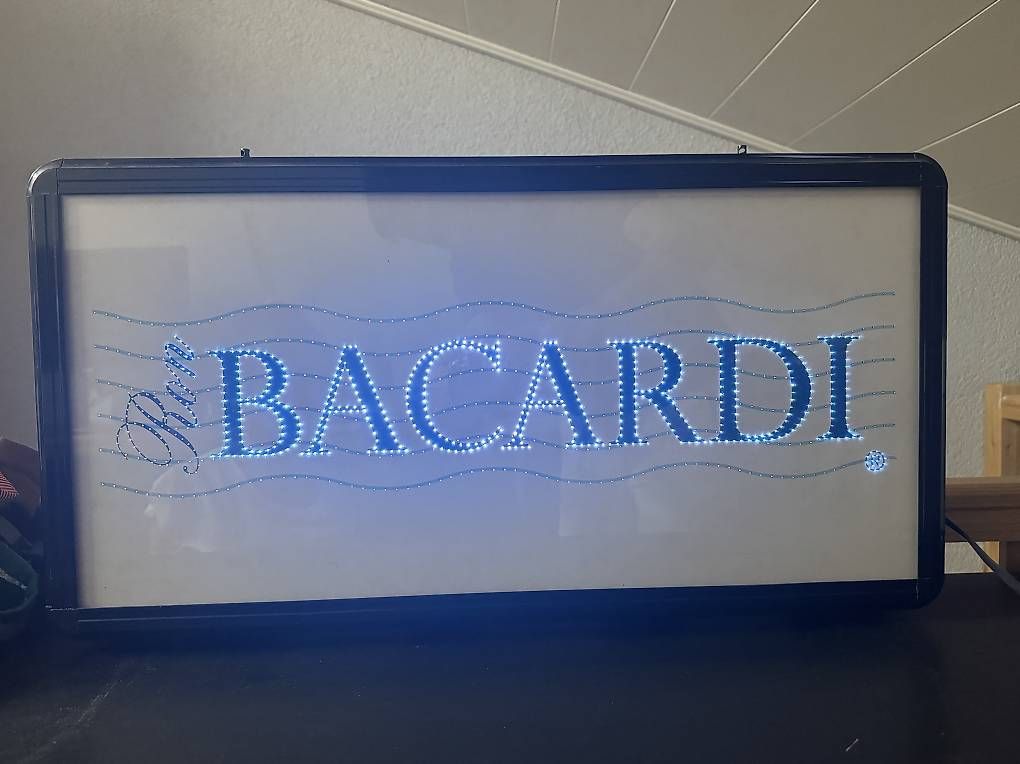 Lampade: Bacardi Leuchtreklame – Usato da Courgevaux venduto da Aco-G 2