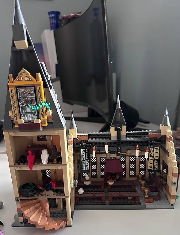 Jouets: LEGO Harry Potter Schloss – D'occasion à Kilchberg ZH par bin_sq5j 1