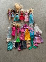 8 Barbie Puppen,  Set mit Kleidung diverse Modelle gebraucht