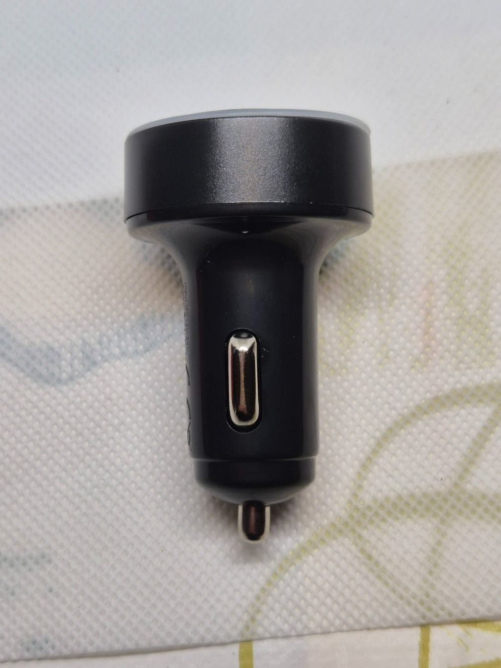 Caricabatterie: 4-Port-USB-Ladegerät mit LED-Anzeige – Nuovo e nell'imballaggio originale da Losone venduto da bal_gfp6 1