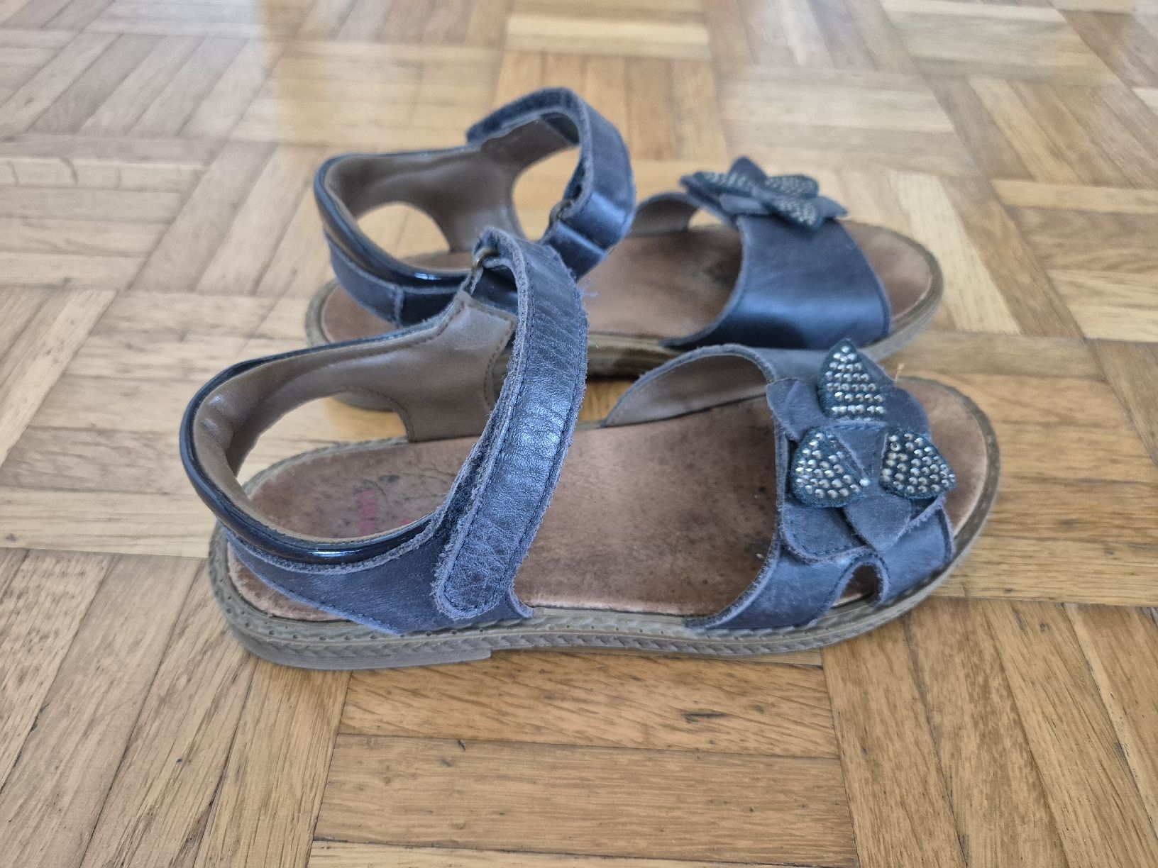 Scarpe per ragazze: Sandalen Gr. 33 – Usato da Kappel SO venduto da tiger1921 1