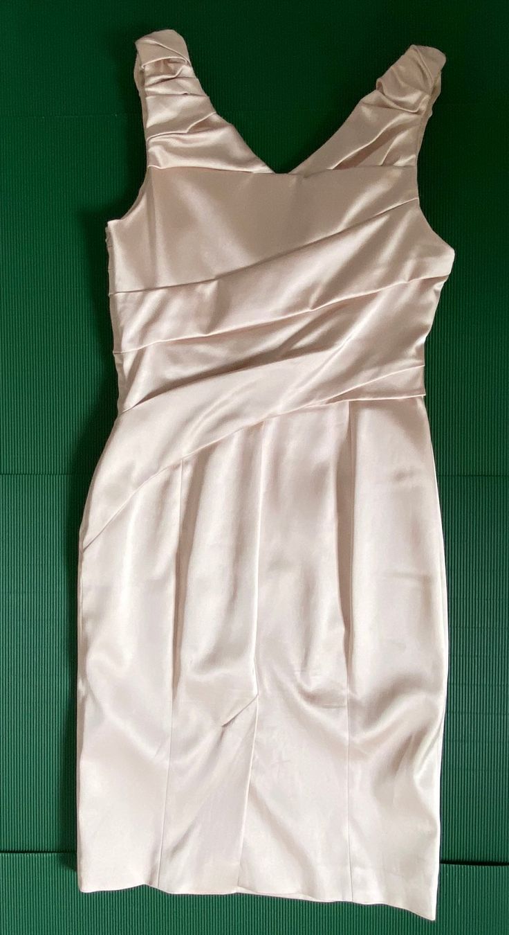 Vestiti: Tolles Abend/Cocktail-Kleid – Usato da Egg SZ venduto da irbaku