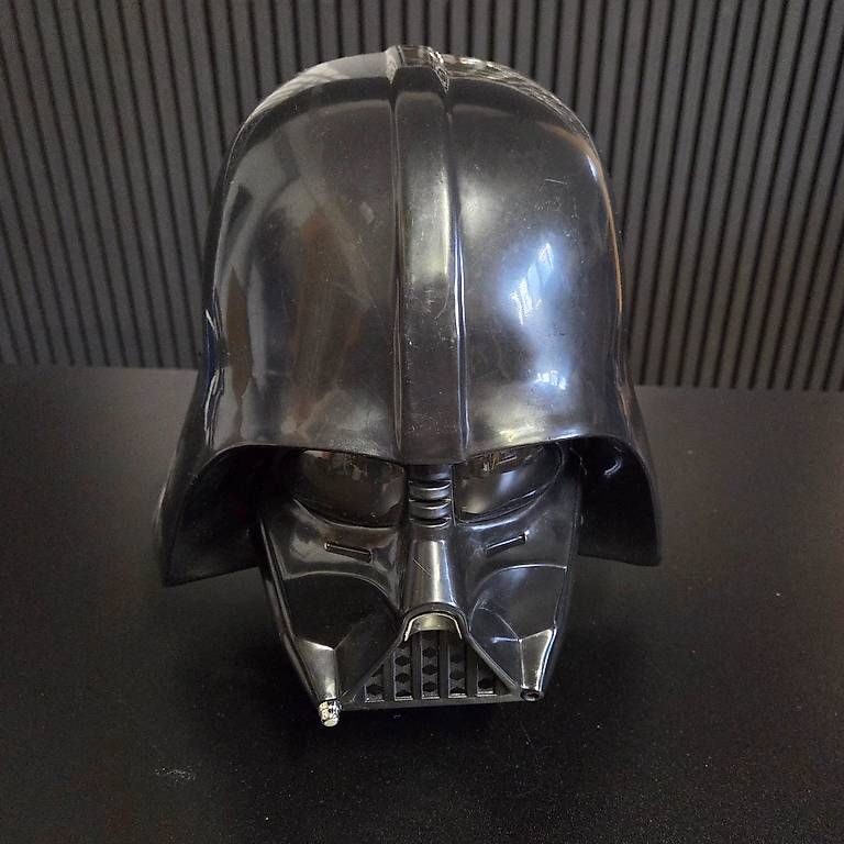 Masken: Darth Vader Maske und 2x Voice Board – Gebraucht aus Zürich von thorringor 1