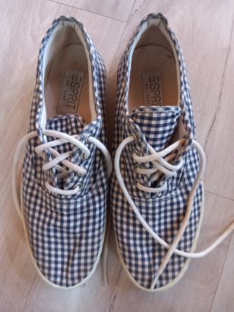 Chaussures Esprit à carreaux bleus et blancs
