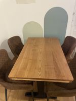 Esstisch aus Holz mit 4 Stühlen
