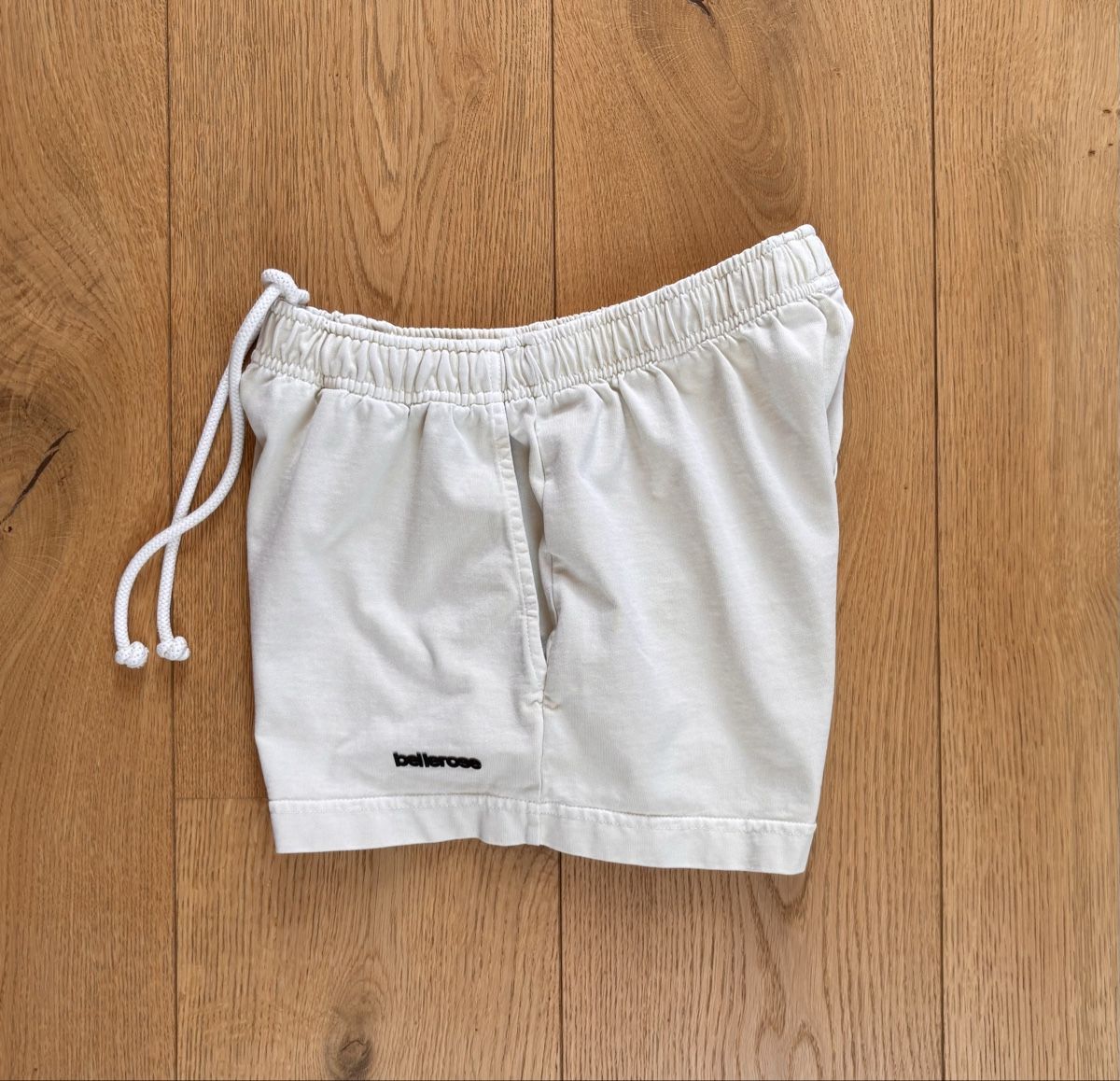 Bellerose Pantaloni: Bellerose CENZA shorts, size xs – Nuovo (secondo la descrizione) da Kilchberg ZH venduto da ben_pc68 6