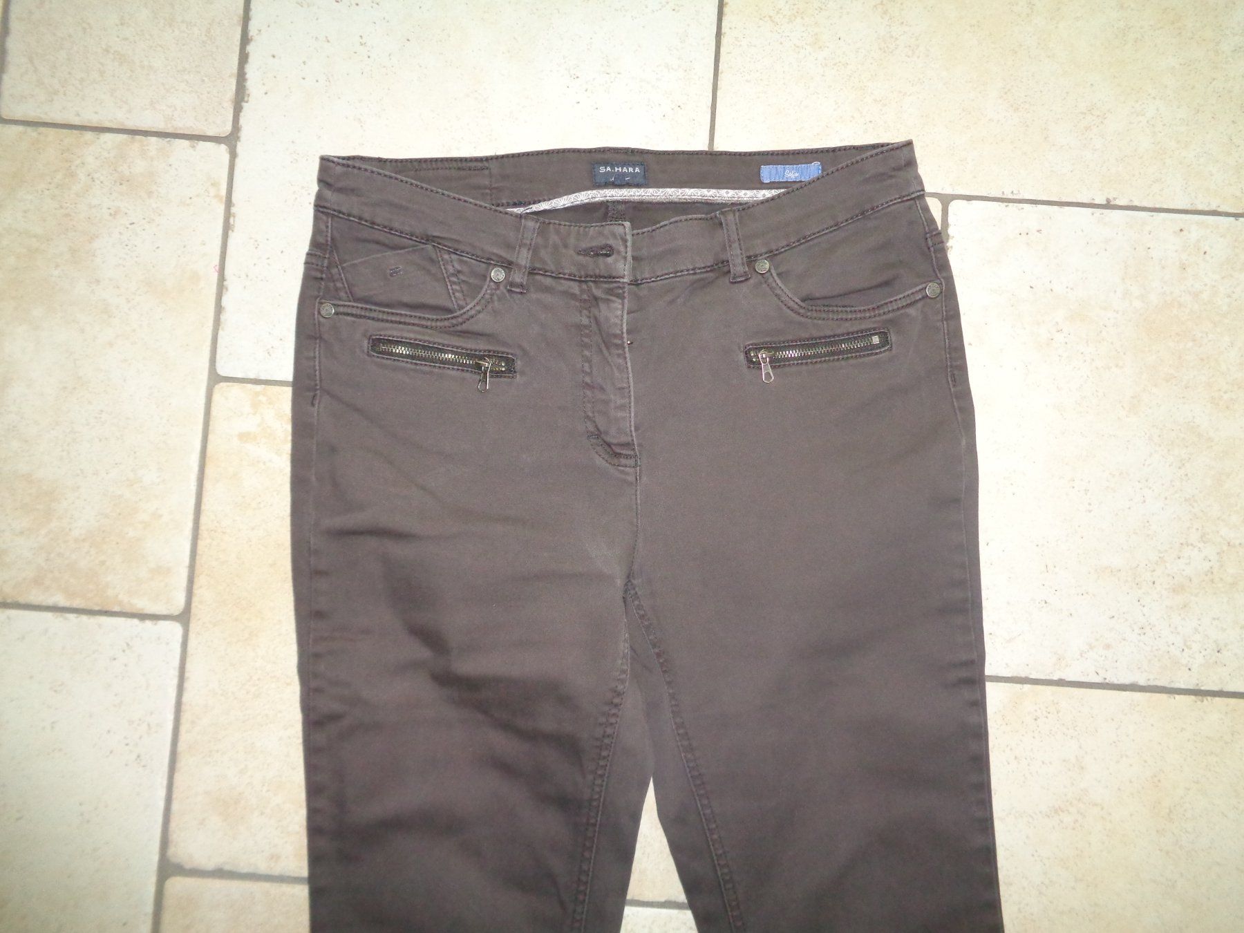 Hosen: Hose  SA. HARA  Grösse 40 – Gebraucht aus Kreuzlingen von Robi-2003 1