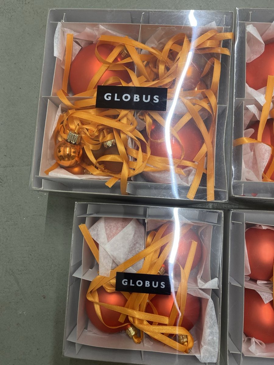 Globus Alle Dekorationen: Weihnachtskugeln Globus orange diverse Grössen  – Gebraucht aus Zollikon von Dory11 1