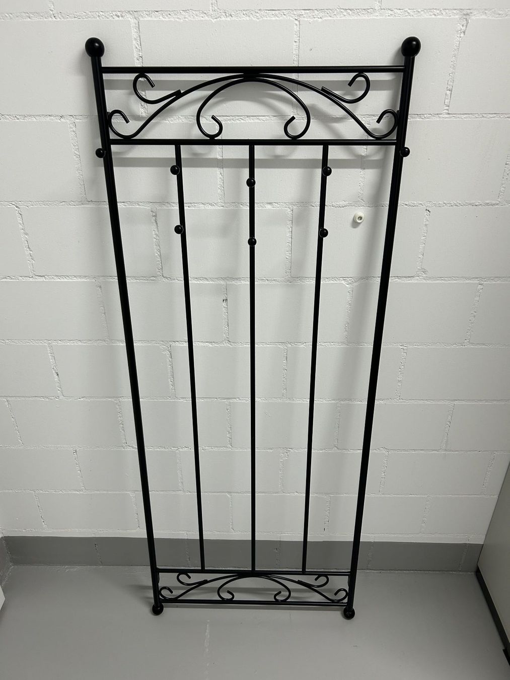 Guardaroba: Garderobe, schmal, praktisch – Usato da Wängi venduto da Argon180 2