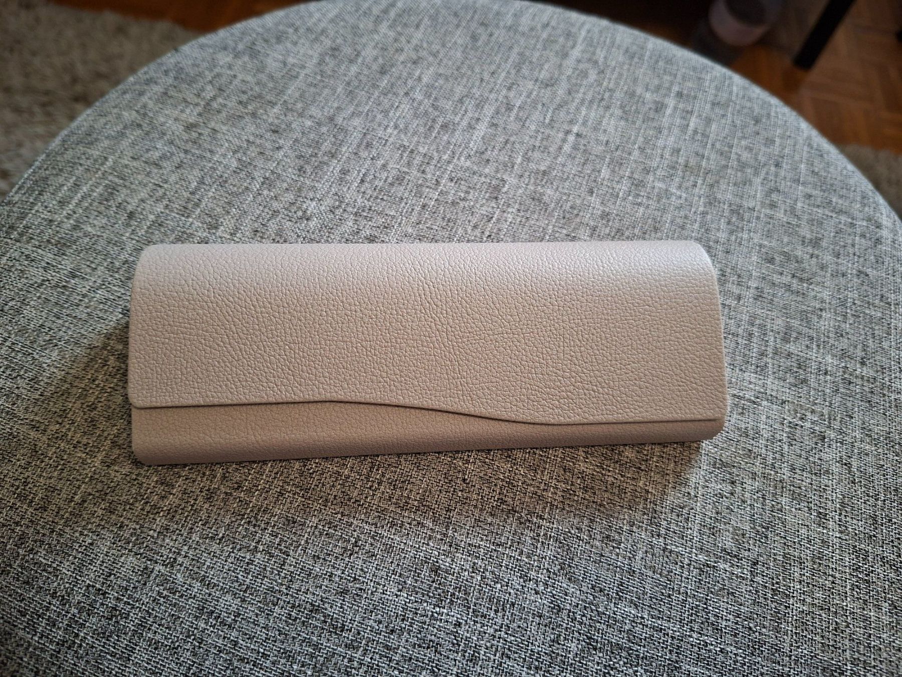 Altro in  Abbigliamento & Accessori: Glasses case/Brillenetui/New/Beige!! – Nuovo (secondo la descrizione) da Goldach venduto da mamakotzi 3