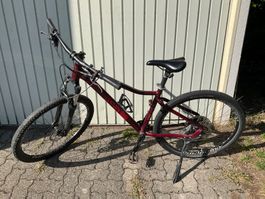 Mountainbike Grösse M, Marke Ghost rot schwarz, 27.5 Zoll