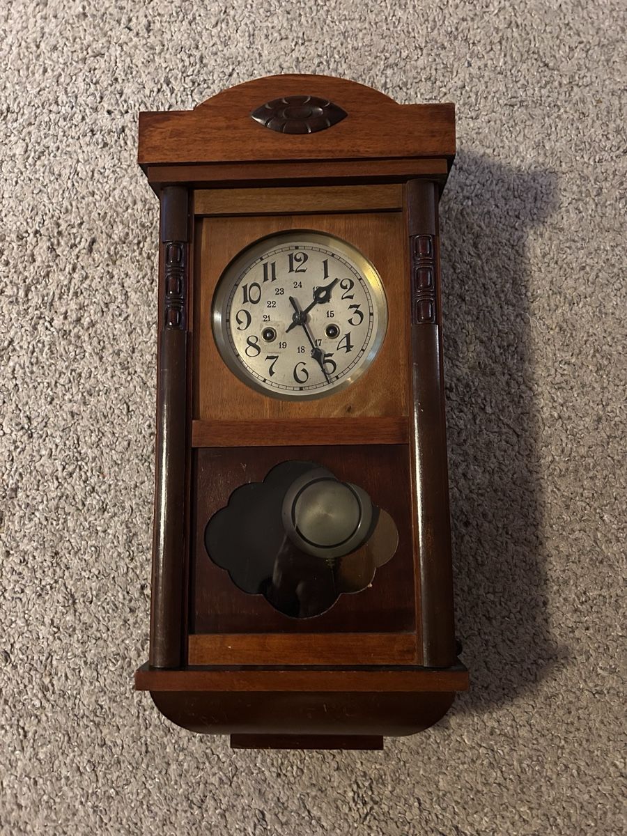 Uhren: Gustav Becker Wanduhr aus Holz – Gebraucht aus Olten von Buckybadger72