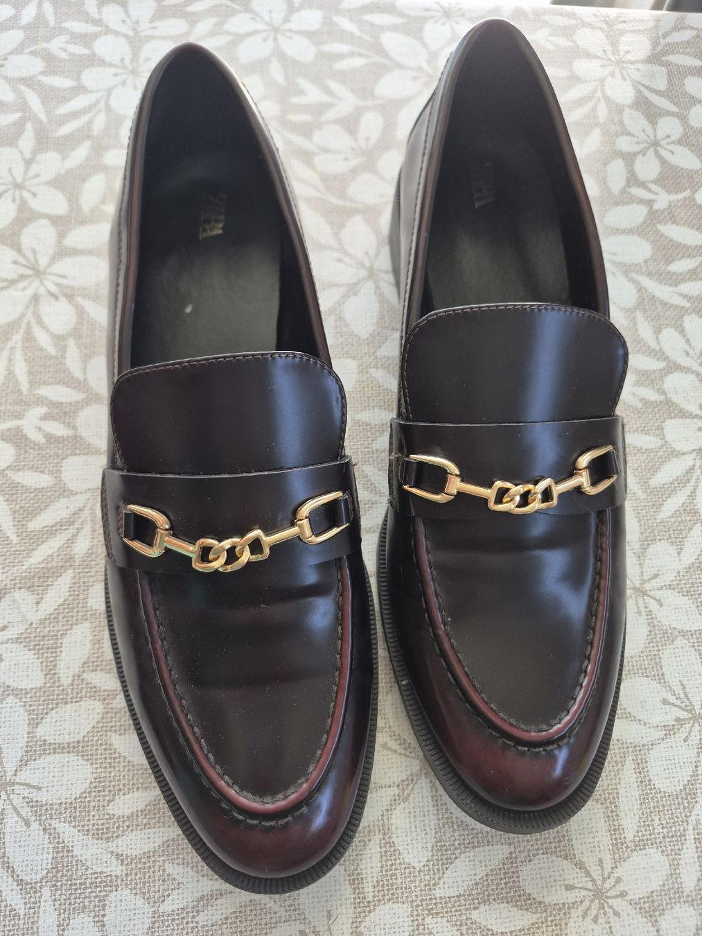 Zara Scarpe da donna: Mocassins Zara bicolores  – Usato da Collonges venduto da cam_72xf