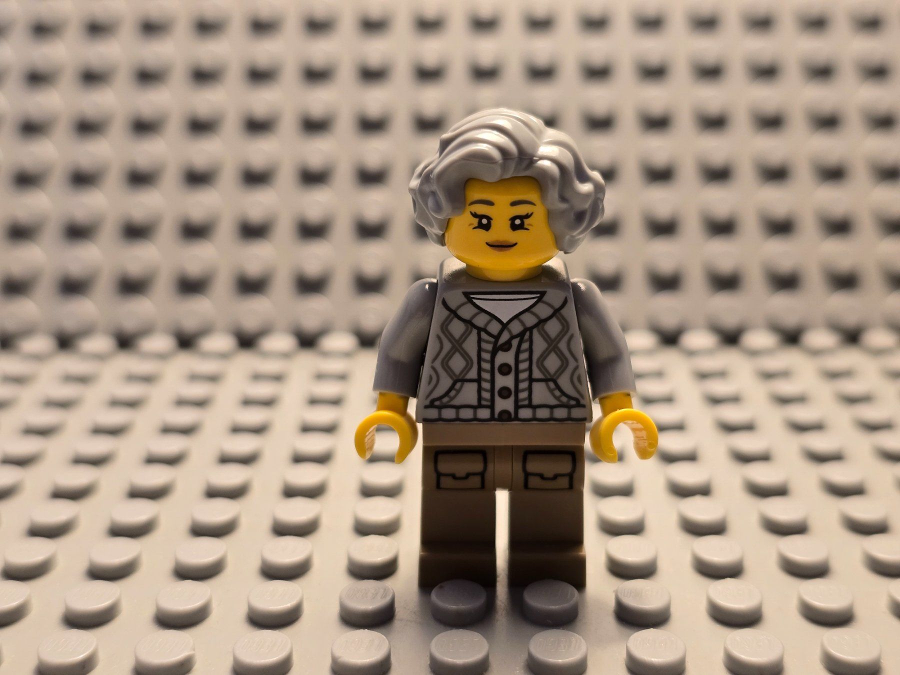 Lego Baukästen: Lego Grossmutter (hol326) seltene Figur – Neu (gemäss Beschreibung) aus Basel von Swi-7621