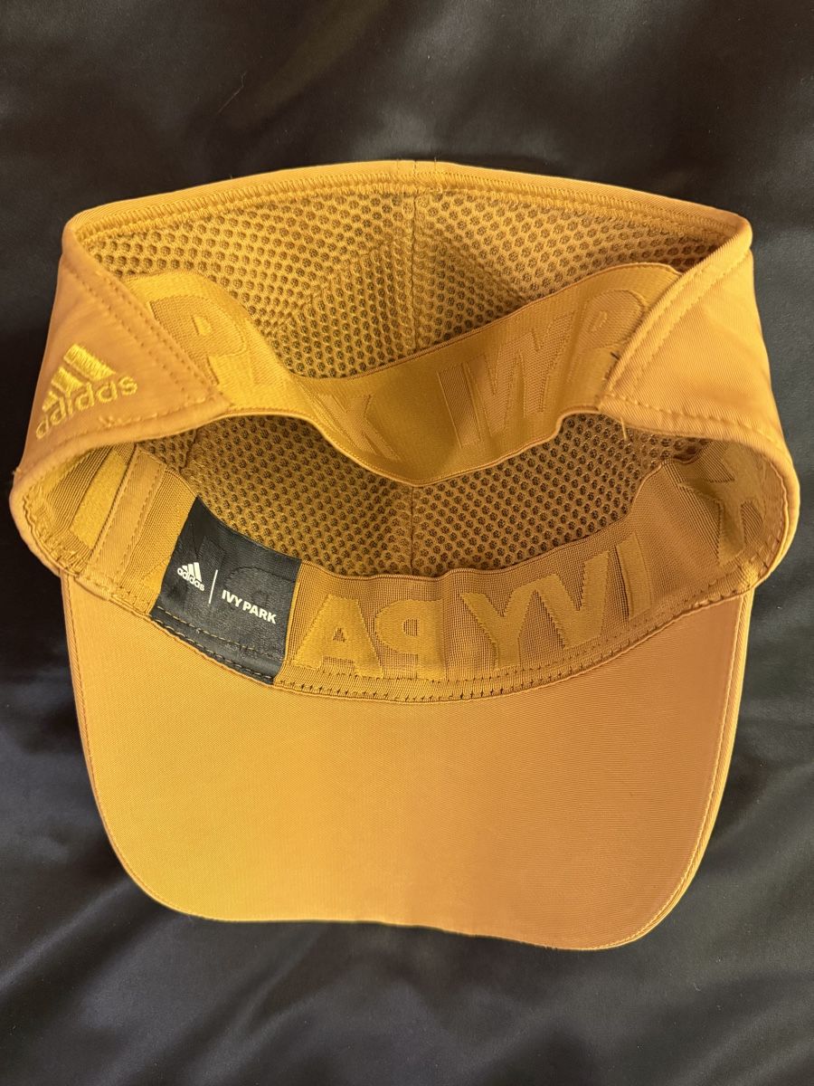 Adidas Copricapi, berretti & cappellini: Adidas x Beyonce, Ivy Park backless cap  – Nuovo (secondo la descrizione) da Genève venduto da Rome12 3