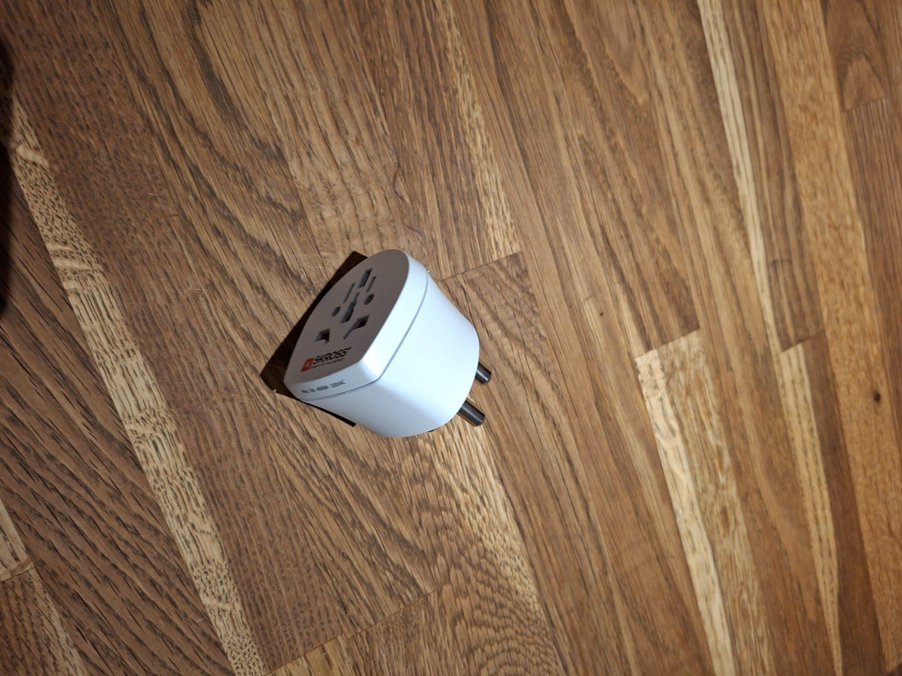 SKROSS Unità & Adattatore: Reise Adapter, Stecker – Nuovo (secondo la descrizione) da Salvenach venduto da Suppechasper 2