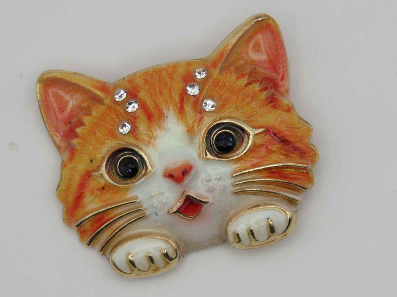 Broches & Aiguilles: Brosche - BÜSI - Emaille - Glitzersteine - 4x3,5cm – Neuf avec emballage d'origine à Grenchen par Yamahwildstar16 2