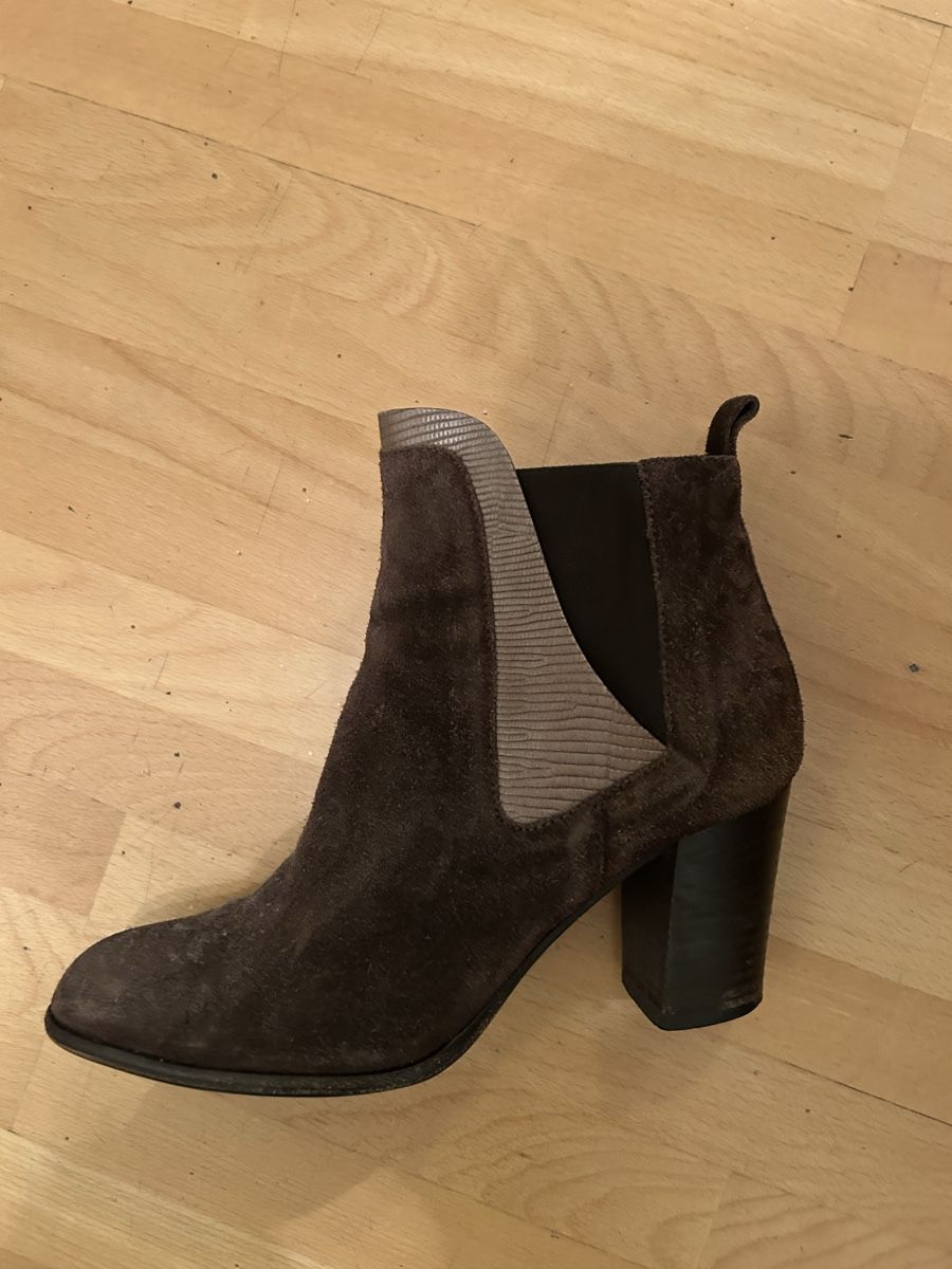 Navyboot Chaussures femmes: Leder Stiefelette Braun Samt Navyboot  Gr.35-36 – D'occasion à Zürich par keinweiss 1