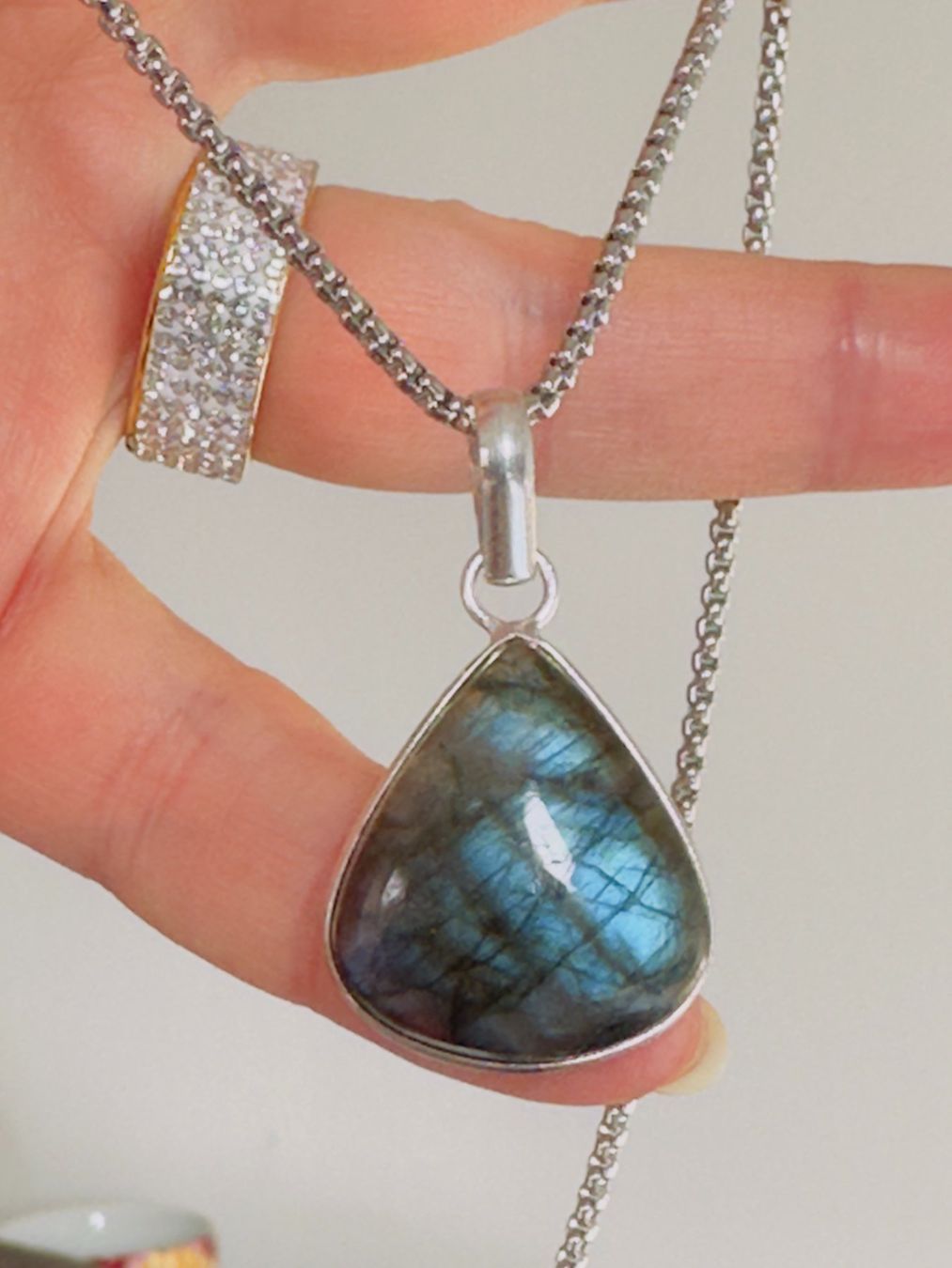 Catenine: Labradorite necklace – Nuovo e nell'imballaggio originale da Genève venduto da AGBERG 2