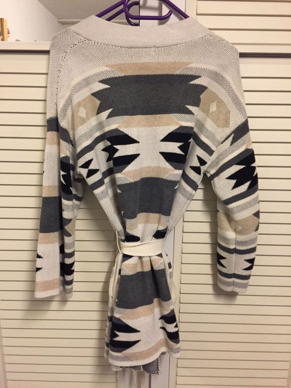 Maglioni & Felpe: Cardigan H&M – Usato da Basel venduto da Robyn20 5