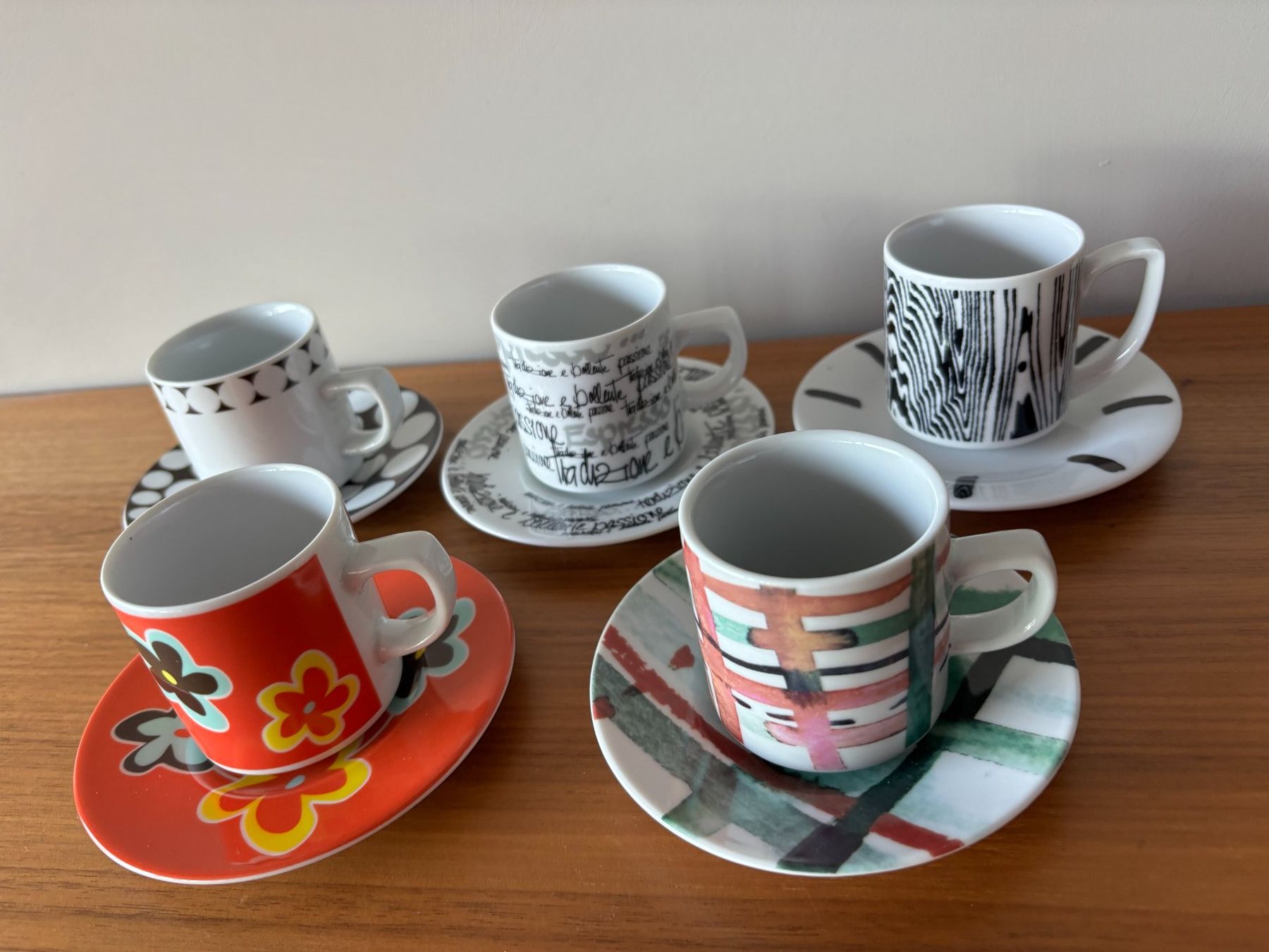 Pfister Tazze: Espresso Tassen mit Unterteller 5 Stück ( hätte noch mehr ) – Usato da Laax GR venduto da wil_66wq 1