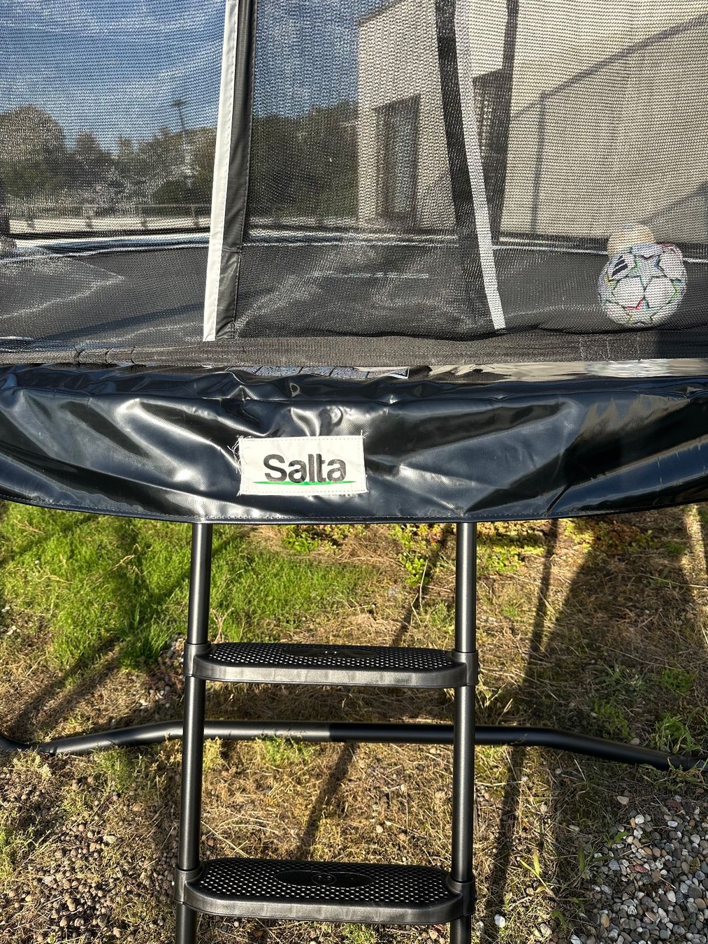 Salta Trampolini: NEU Trampolin Salta First Class schwarz 423 – Nuovo (secondo la descrizione) da Küssnacht am Rigi venduto da Herlinde 2