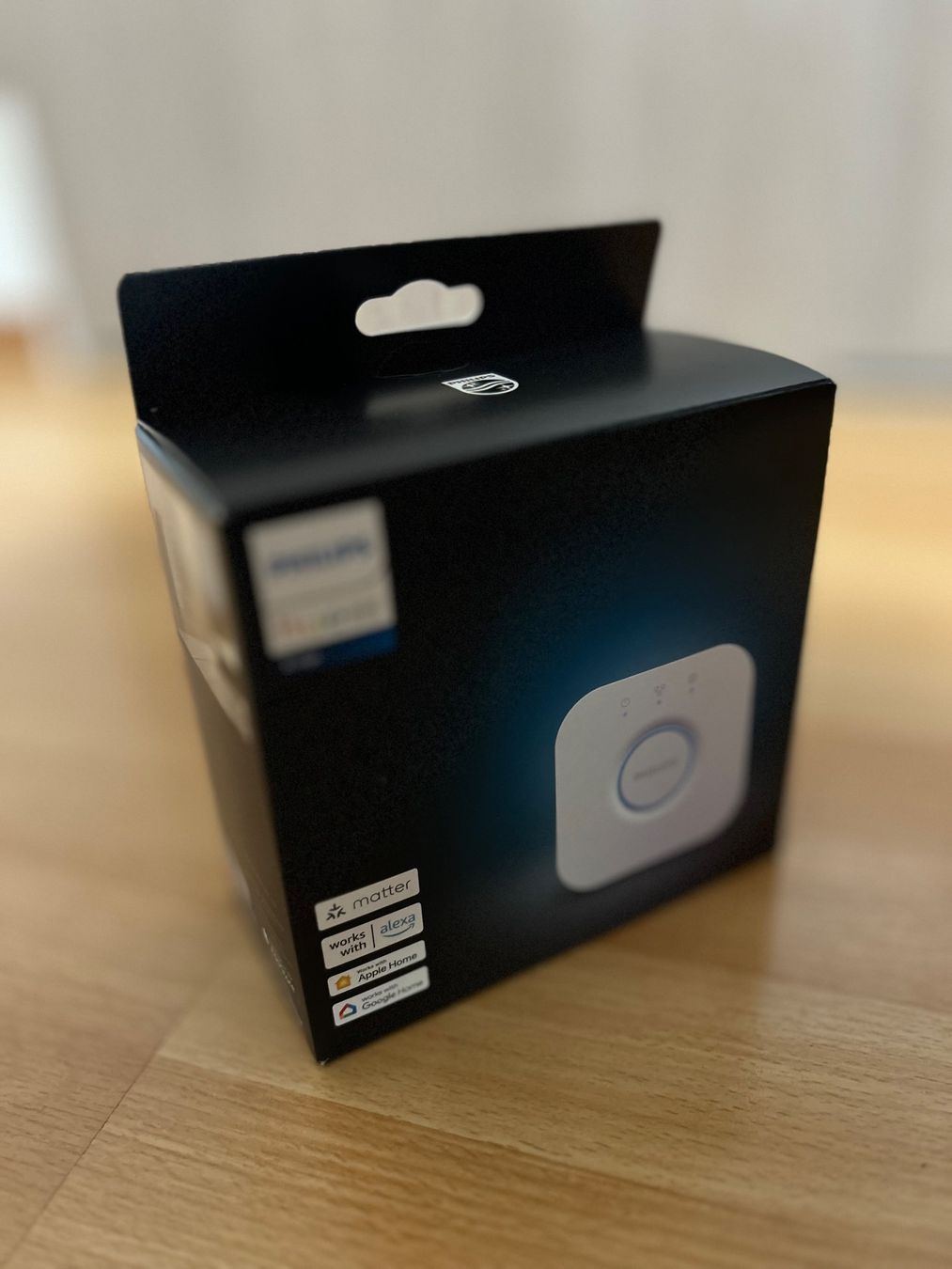 Philips Hubs & Switches: Philips Hue Bridge NEU & OVP – Neu und originalverpackt aus Seon von Zyko7