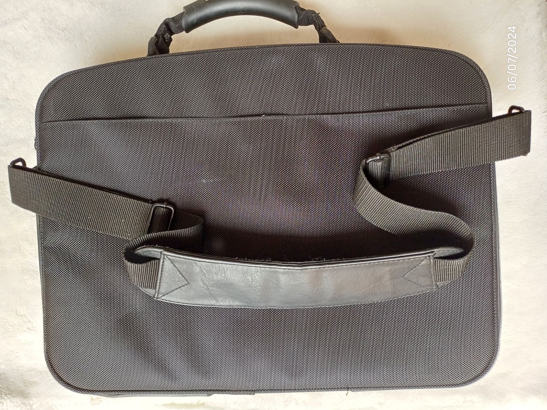 Borse: Laptop etui -  Marke: Case Logic – Usato da Würenlos venduto da JRP_71 7