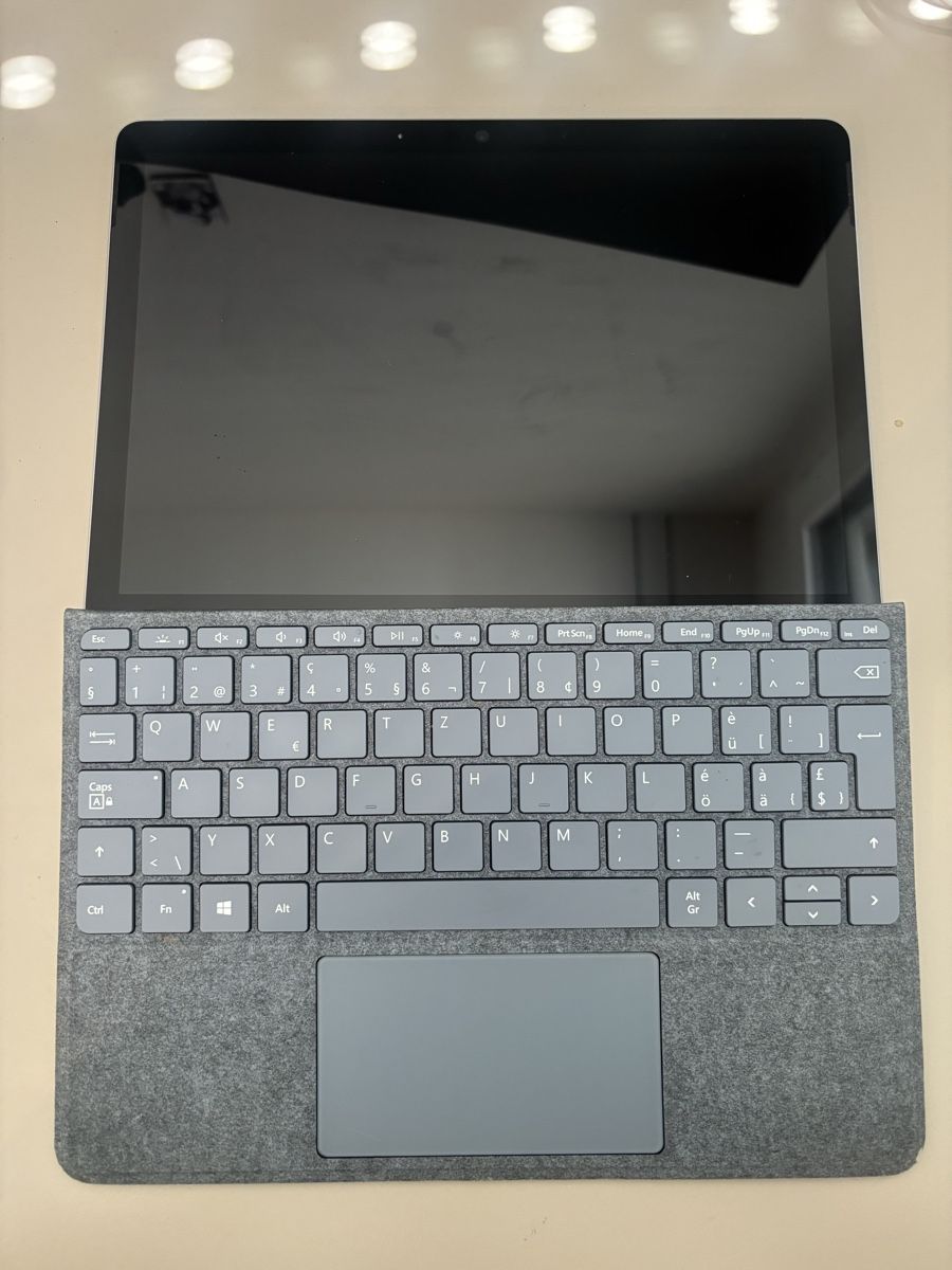 Microsoft Tablettes PC: Microsoft Surface Go 3 Tablet silber guter Zustand – D'occasion à Neuhausen par wait.for.it 2