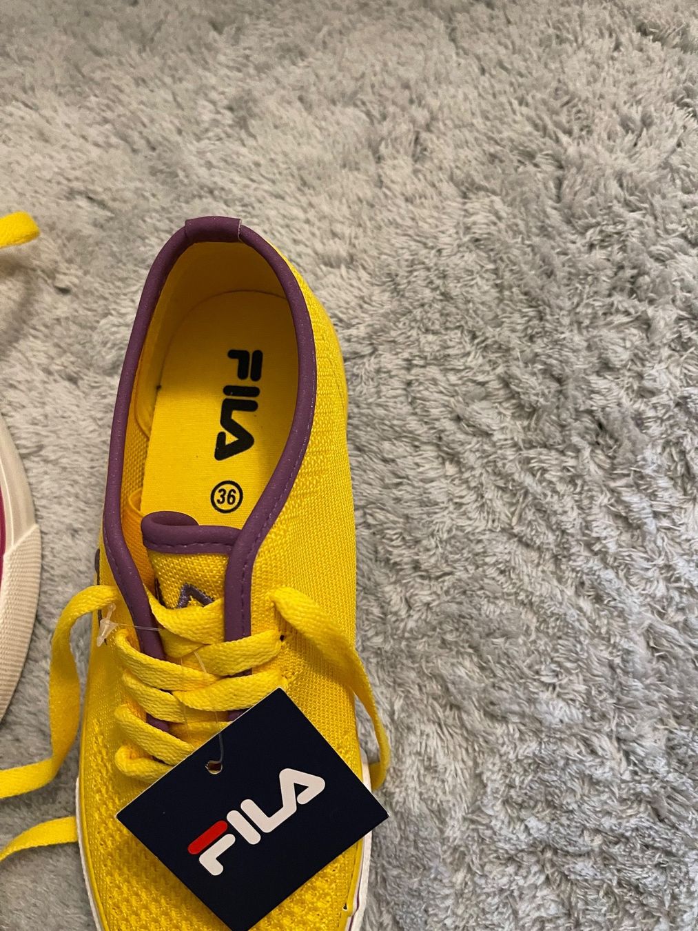 Fila Scarpe per ragazze: Schöne FILA Schuhe Neu! – Nuovo e nell'imballaggio originale da Benglen venduto da Shamily 3